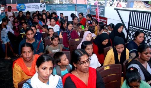 Face Foundation പഠനോപകരണ വിതരണം 2024